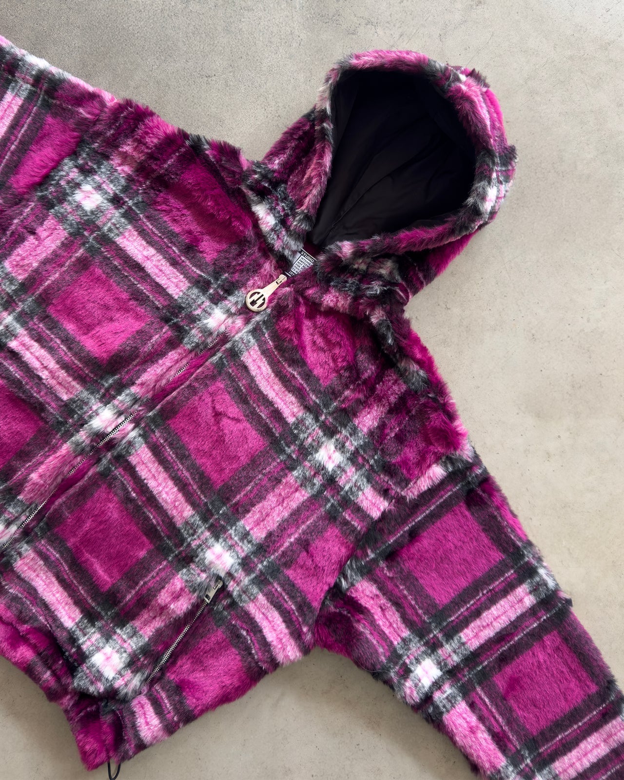 PINK FUR ZIPPER