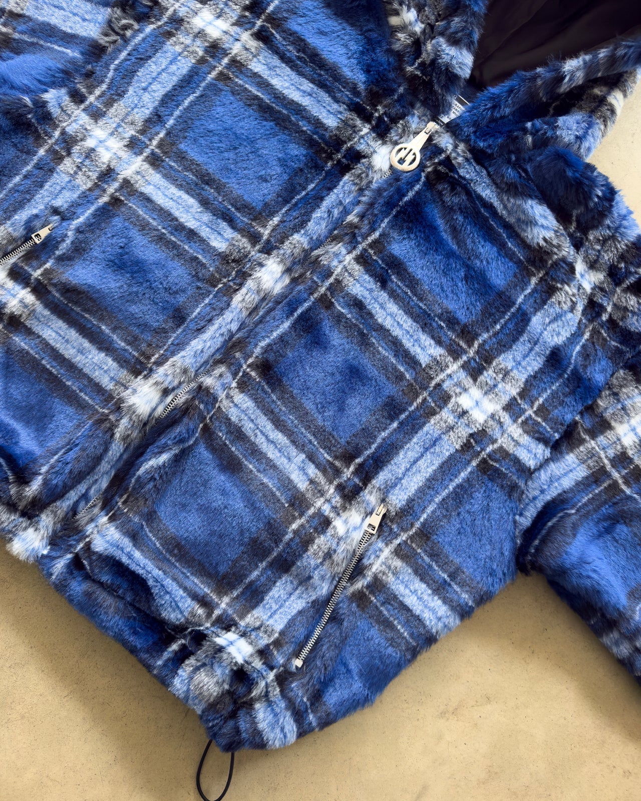 BLUE FUR ZIPPER